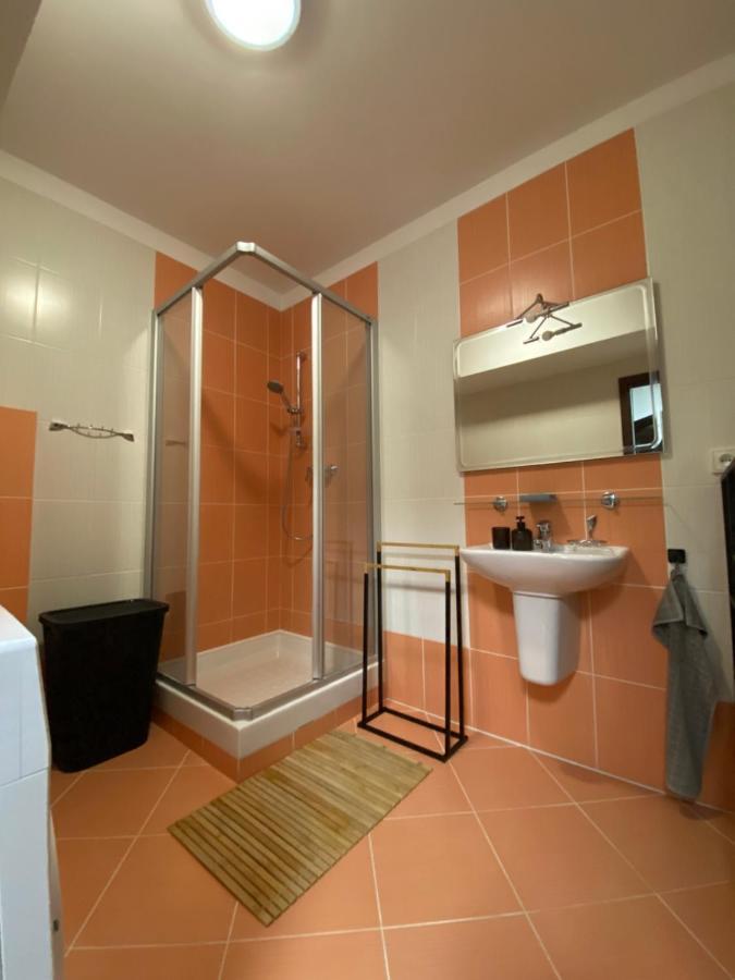 Vila Helena - Apartman Helena 16 Ruzomberok Ngoại thất bức ảnh