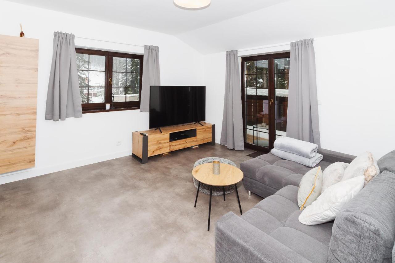 Vila Helena - Apartman Helena 16 Ruzomberok Ngoại thất bức ảnh